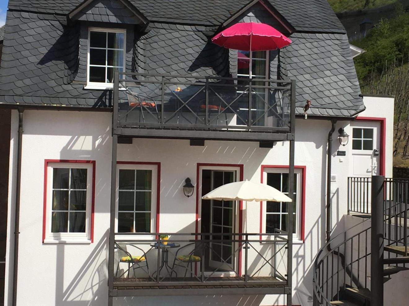 Mosel Ferienhaus Reblaus Zell an der Mosel Bagian luar foto
