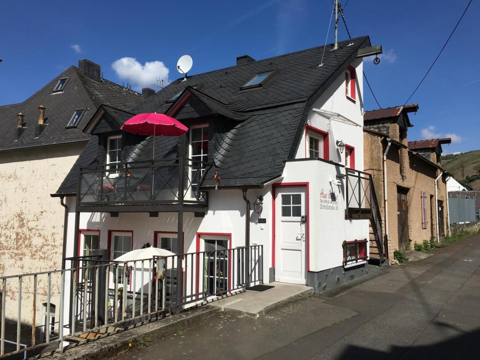 Mosel Ferienhaus Reblaus Zell an der Mosel Bagian luar foto