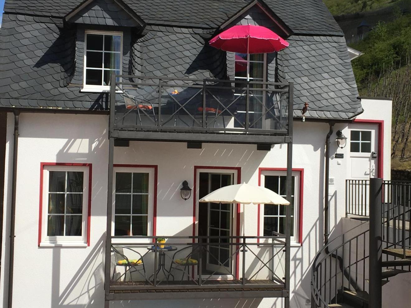 Mosel Ferienhaus Reblaus Zell an der Mosel Bagian luar foto